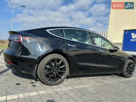 Tesla Model 3                         2019г. в рассрочку