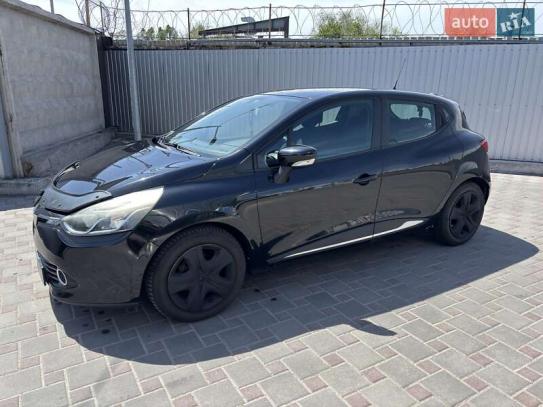 Renault Clio                            2013г. в рассрочку