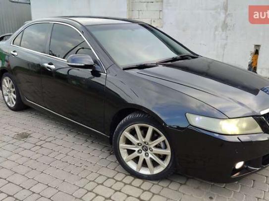 Honda Accord                          2005г. в рассрочку