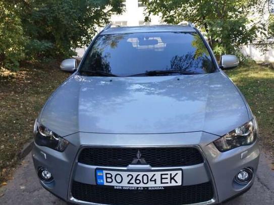 Mitsubishi Outlander 2010г. в рассрочку