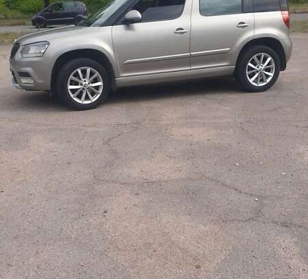 Skoda Yeti                            2013г. в рассрочку