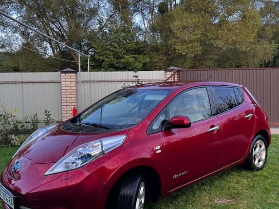 Nissan Leaf 2012г. в рассрочку