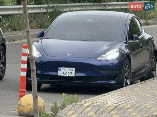 Tesla Model 3 2020г. в рассрочку
