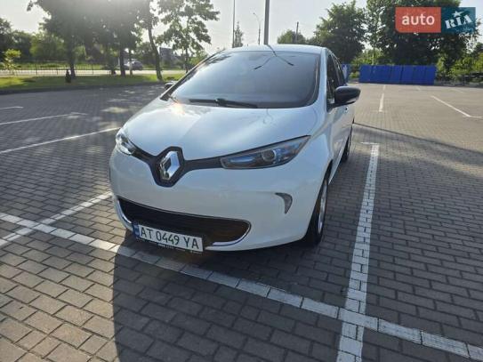 Renault Zoe                             2014г. в рассрочку