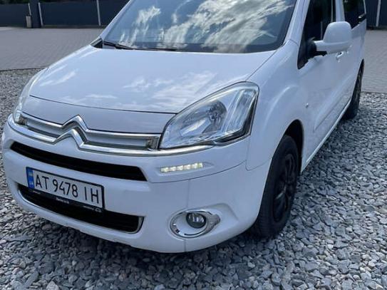 Citroen Berlingo 2013г. в рассрочку