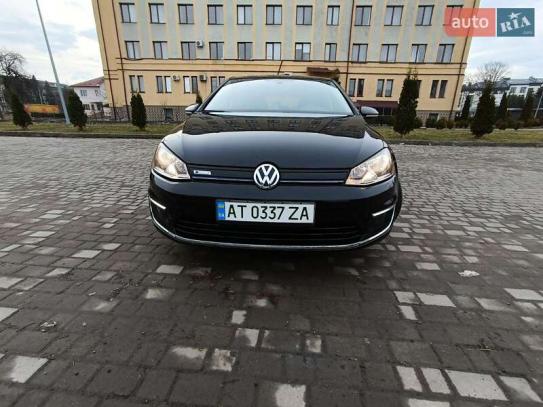 Volkswagen E-golf 2015р. у розстрочку