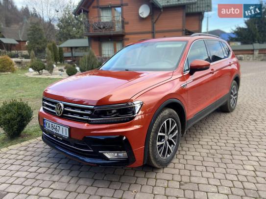 Volkswagen Tiguan                          2018г. в рассрочку