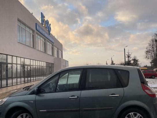 Renault Megane scenic 2004р. у розстрочку