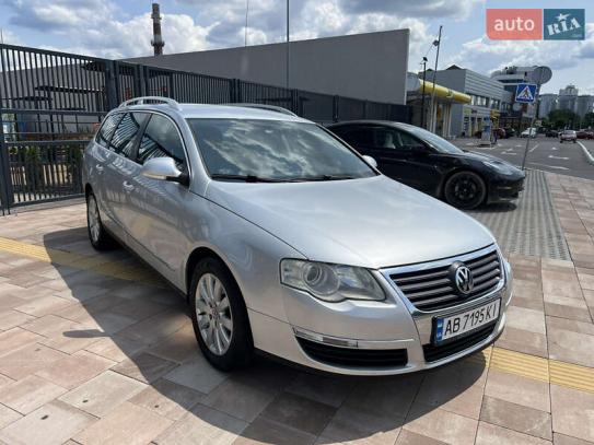 Volkswagen Passat                          2005г. в рассрочку
