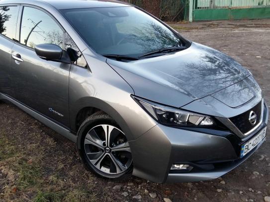 Nissan Leaf                            2019г. в рассрочку