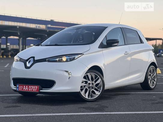 Renault Zoe 2013г. в рассрочку