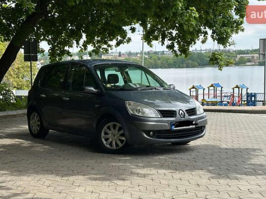 Renault Megane scenic                   2006г. в рассрочку