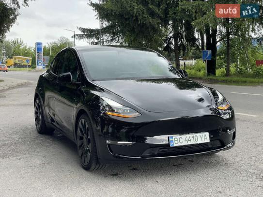 Tesla Model y                         2021г. в рассрочку