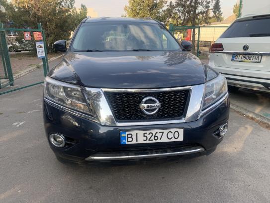 Nissan Pathfinder 2014р. у розстрочку