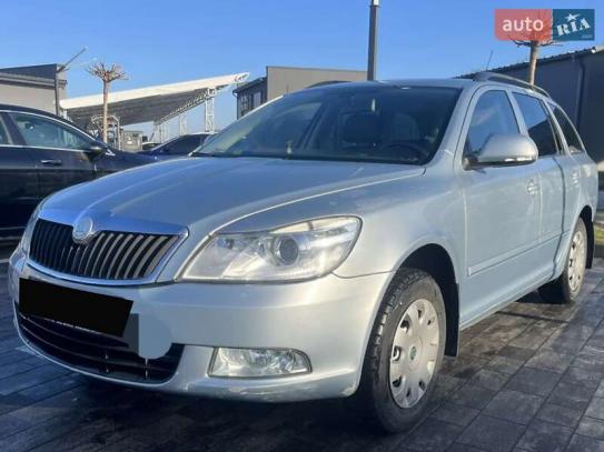 Skoda Octavia 2010р. у розстрочку