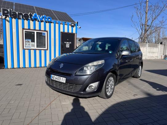 Renault Megane scenic                   2010г. в рассрочку