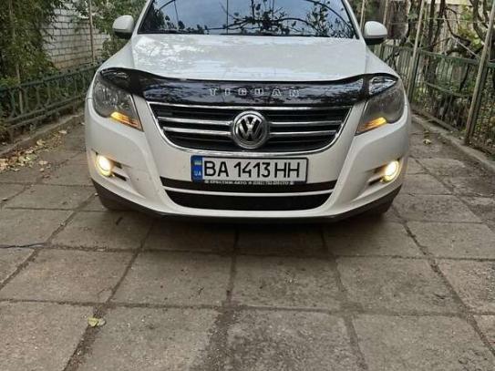 Volkswagen Tiguan 2010р. у розстрочку