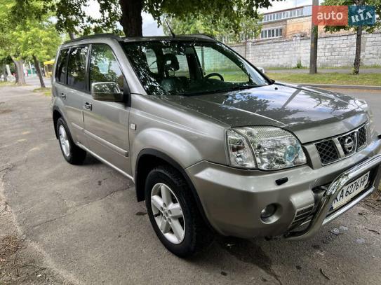 Nissan X-trail                         2005г. в рассрочку