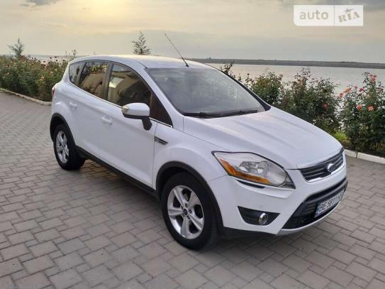 Ford Kuga 2010р. у розстрочку