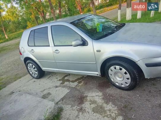 Volkswagen Golf
                            2000г. в рассрочку