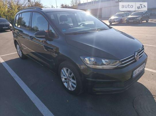 Volkswagen Touran
                          2018г. в рассрочку