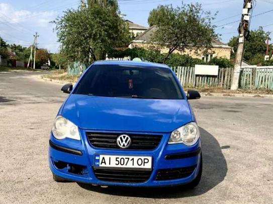 Volkswagen Polo 2005р. у розстрочку