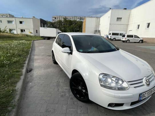 Volkswagen Golf 2008р. у розстрочку