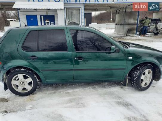 Volkswagen Golf                            2003г. в рассрочку