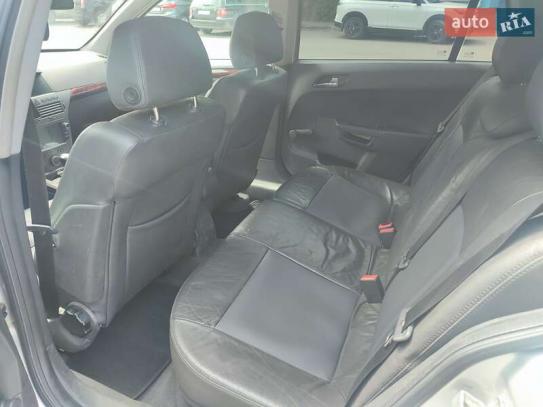 Opel Astra
                           2004г. в рассрочку