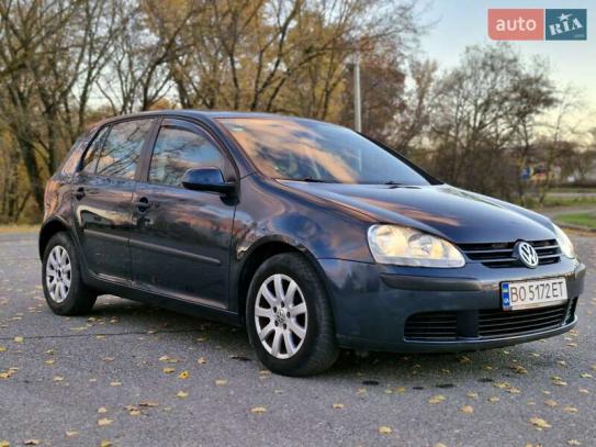 Volkswagen Golf 2005р. у розстрочку