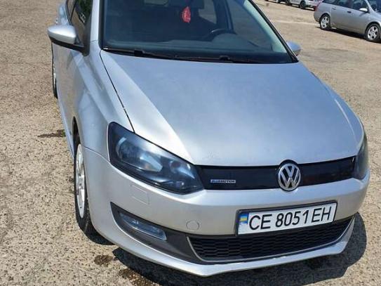 Volkswagen Polo                            2011г. в рассрочку