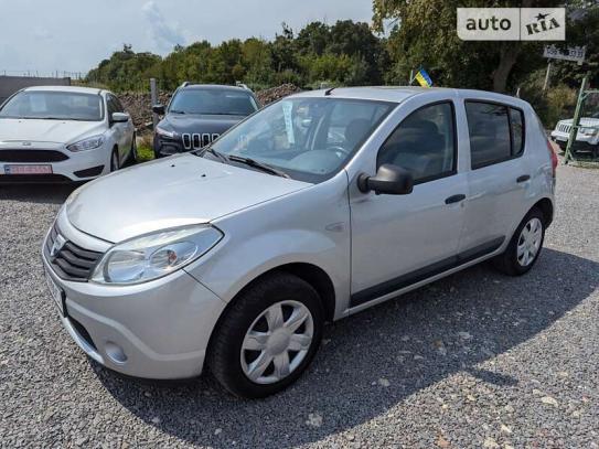 Dacia Sandero
                         2011г. в рассрочку