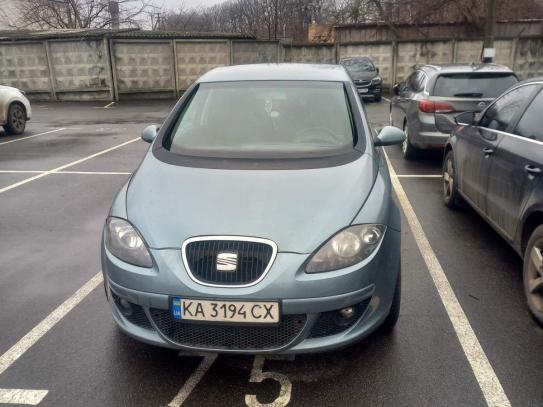 Seat Altea
                           2006г. в рассрочку