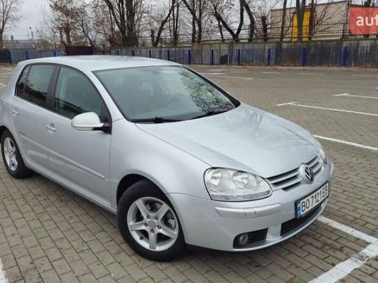 Volkswagen Golf 2008р. у розстрочку