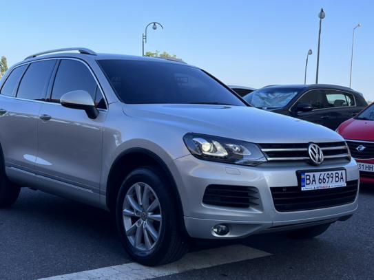 Volkswagen Touareg                         2012г. в рассрочку