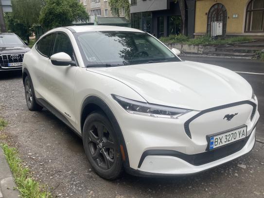 Ford Mustang mach-e
                  2022г. в рассрочку