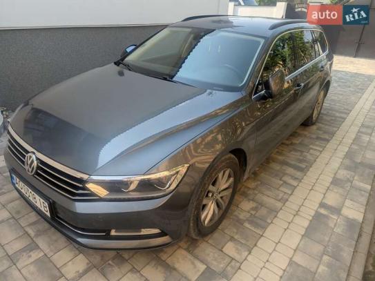 Volkswagen Passat
                          2015г. в рассрочку