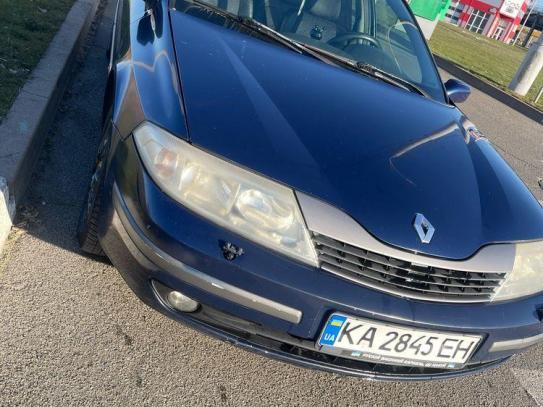 Renault Laguna
                          2001г. в рассрочку