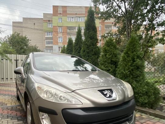 Peugeot 308 2010р. у розстрочку