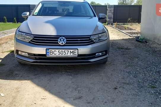 Volkswagen Passat
                          2016г. в рассрочку