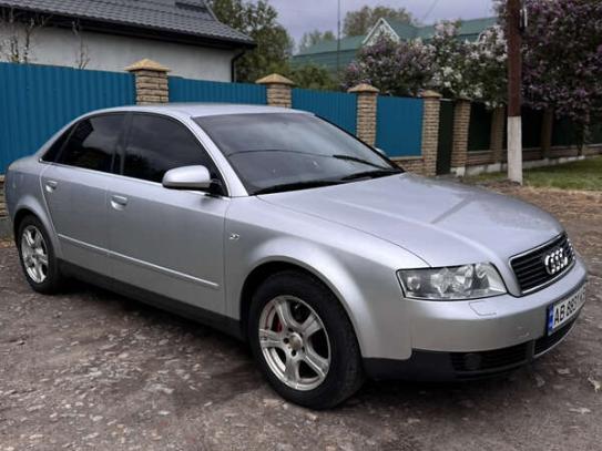 Audi A4 2003р. у розстрочку