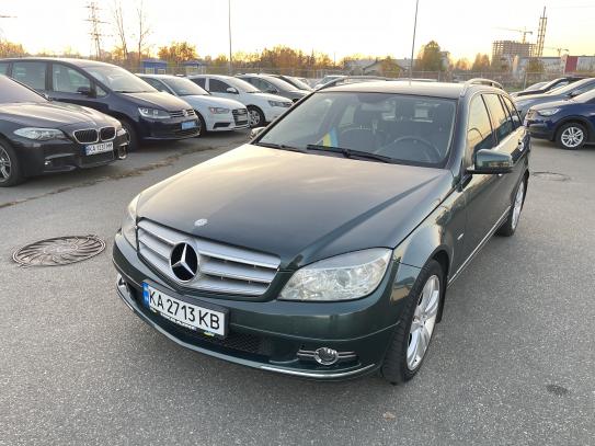 Mercedes-benz C 180
                           2010г. в рассрочку