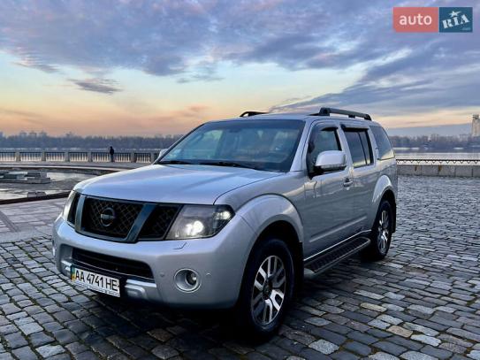 Nissan Pathfinder                      2012г. в рассрочку