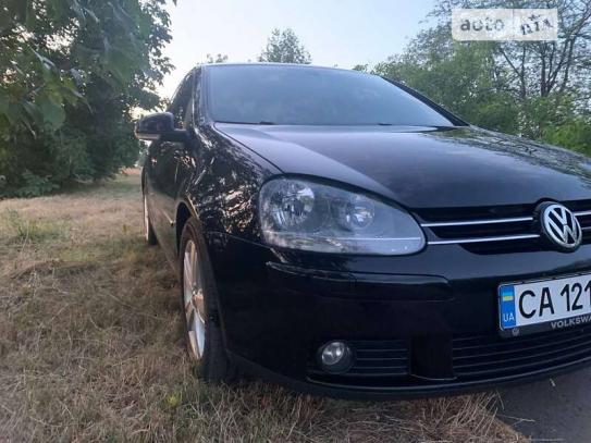 Volkswagen Golf 2008р. у розстрочку