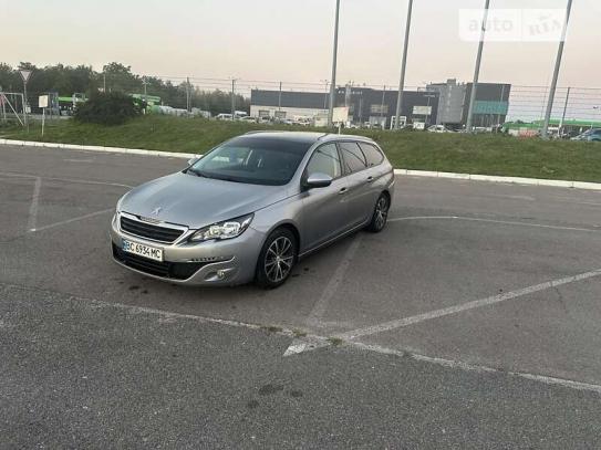 Peugeot 308 2015р. у розстрочку