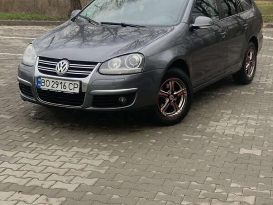 Volkswagen Golf                            2009г. в рассрочку