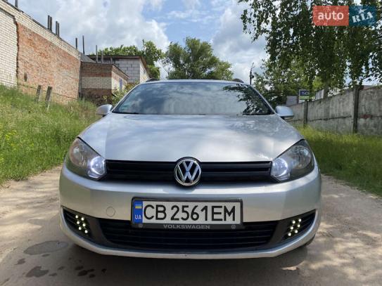 Volkswagen Golf
                            2010г. в рассрочку
