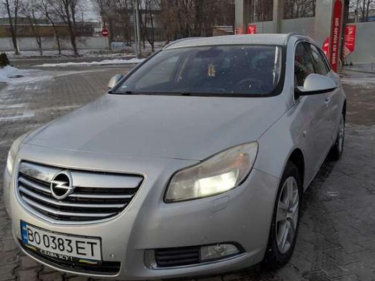 Opel Insignia                        2011г. в рассрочку