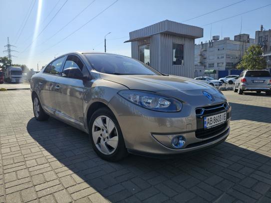 Renault Fluence 2011г. в рассрочку