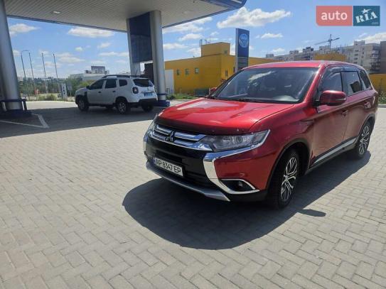 Mitsubishi Outlander                       2015г. в рассрочку